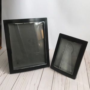 Set of 2 black picture frames with silver border